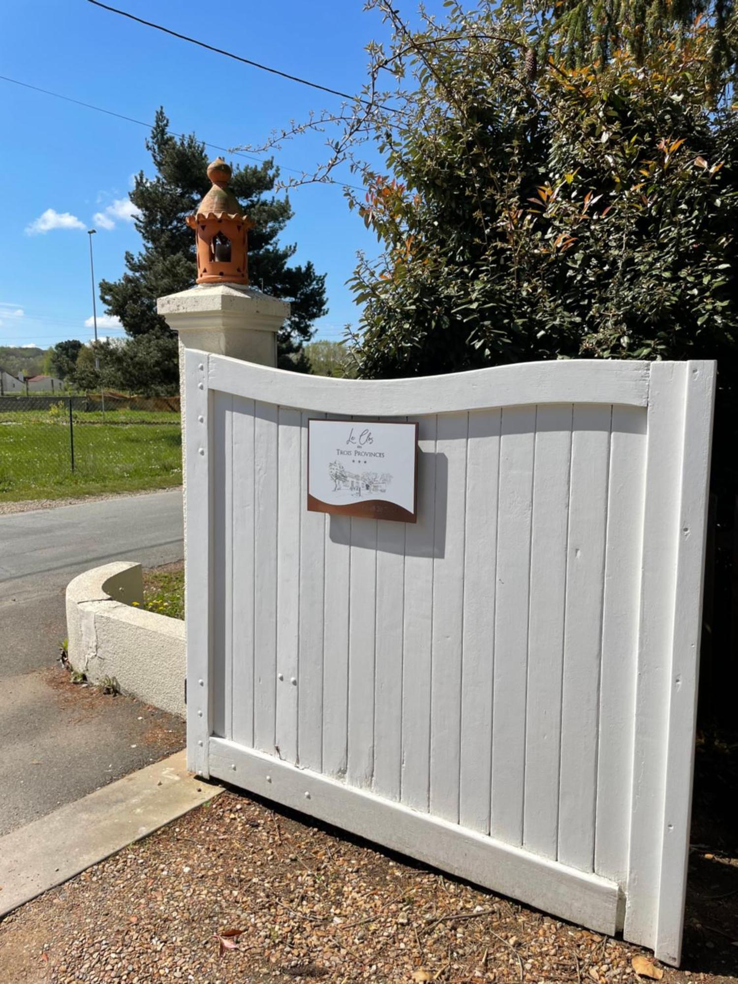 Le Clos Des Trois Provinces, Zoo De Beauval Noyers-sur-Cher Exteriör bild